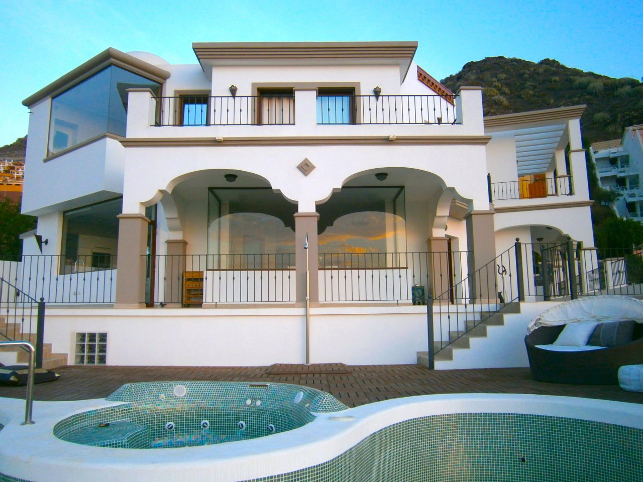Luxury Villa in Torviscas Alto