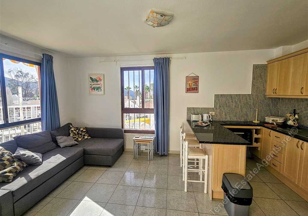 Apartments-for-sale-Parque-Margarita-poolside-Los-Cristianos-5