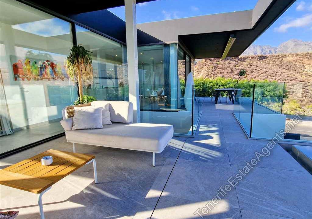 Luxury-villa-for-sale-Costa-Adeje-Golf-11
