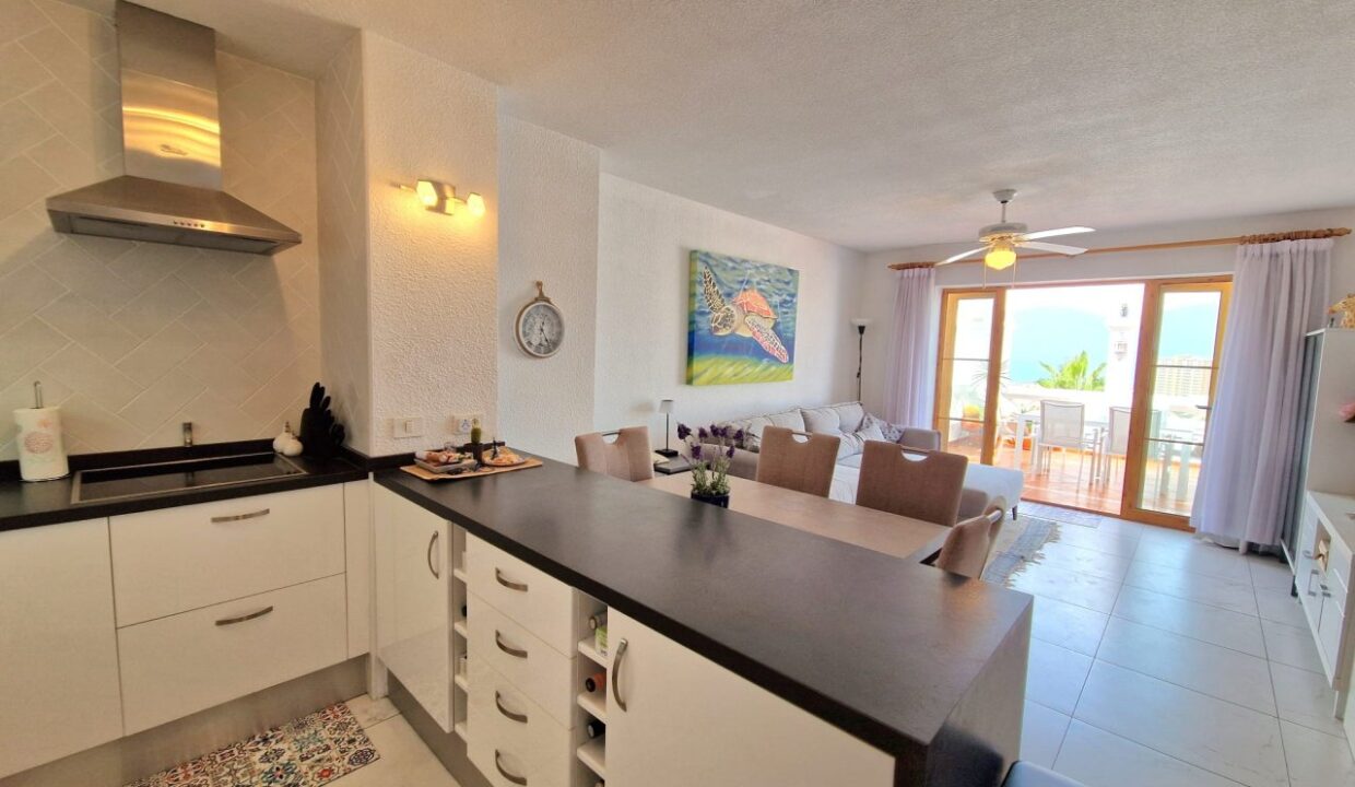 ApartmentinRoyalPalm3