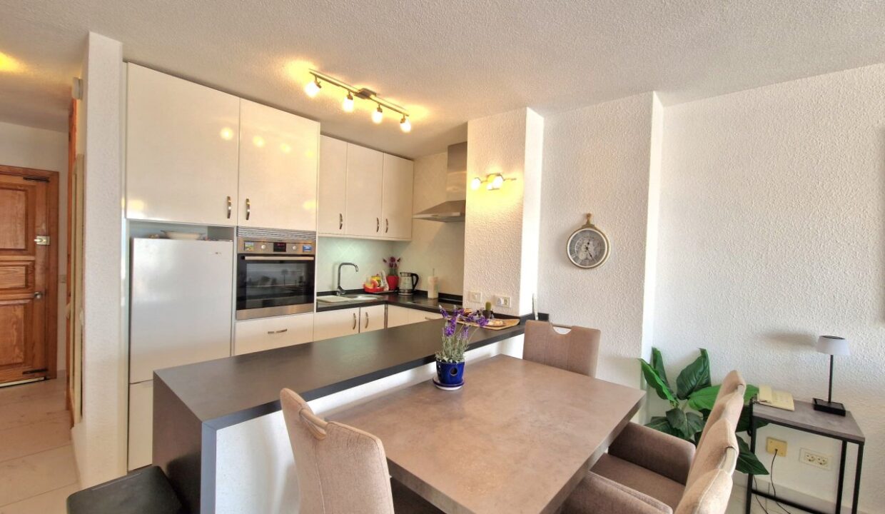 ApartmentinRoyalPalm6