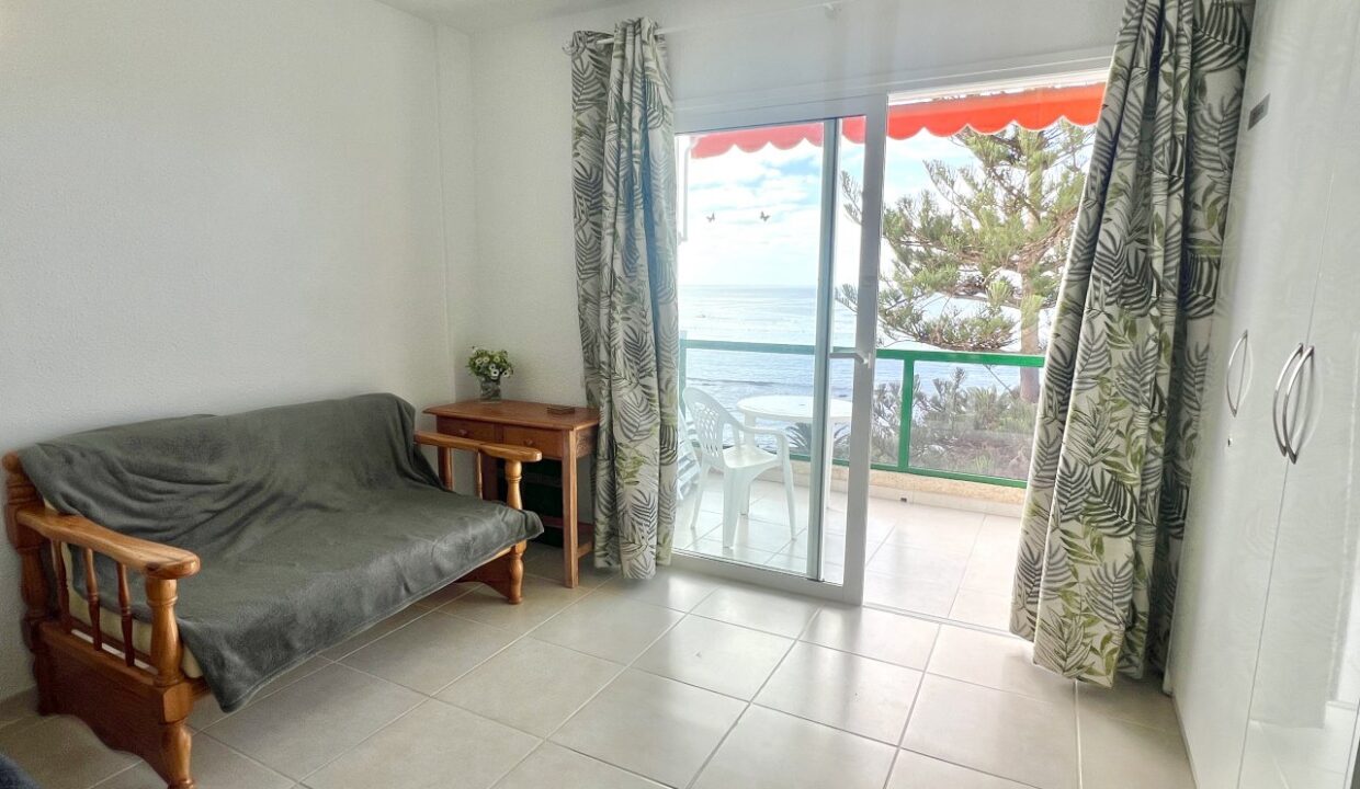 StudioApartmentComodoro18