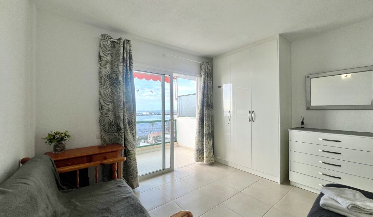 StudioApartmentComodoro20