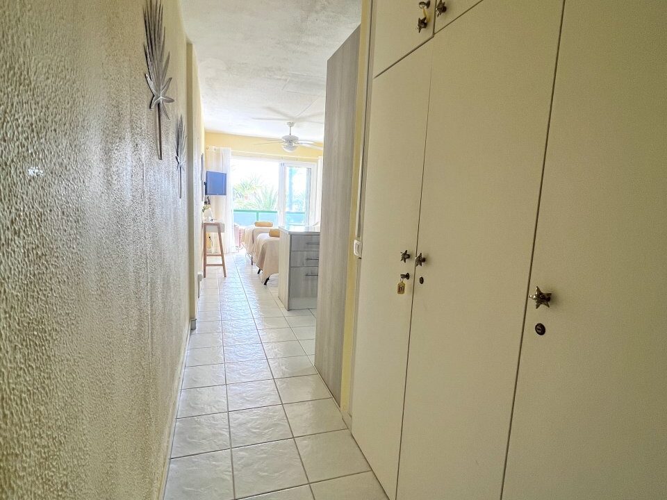 studio-apartment-comodoro-los-cristianos1