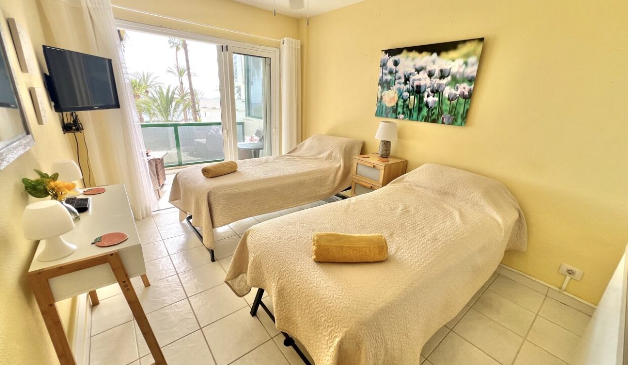 studio-apartment-comodoro-los-cristianos2